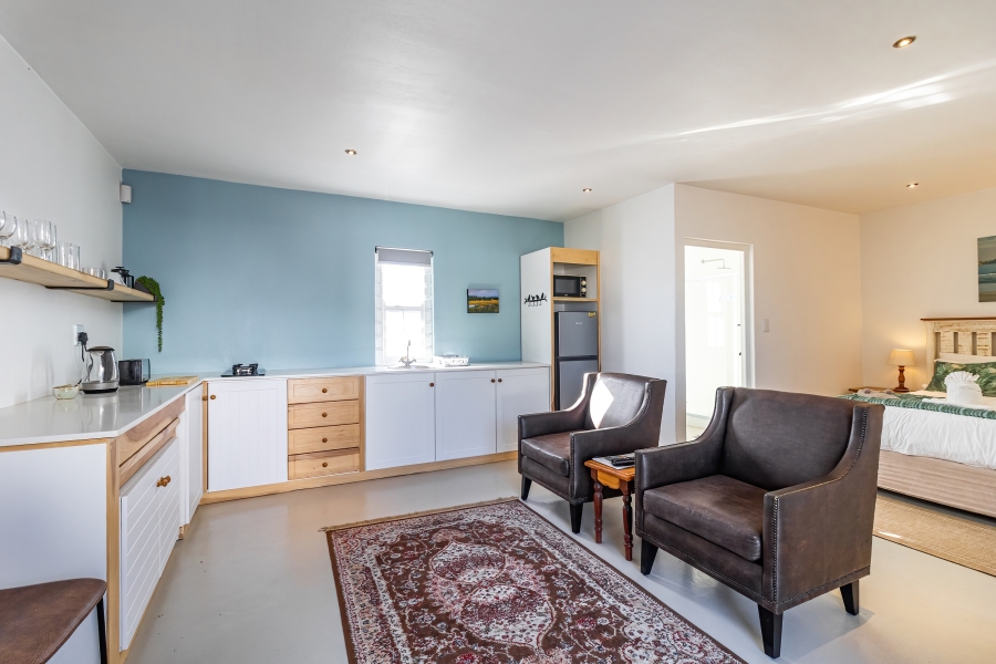 5 Bedroom Property for Sale in Bekbaai Western Cape